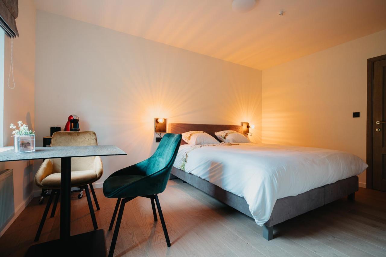 Hotel 'T Wilgenhuys Lommel Esterno foto